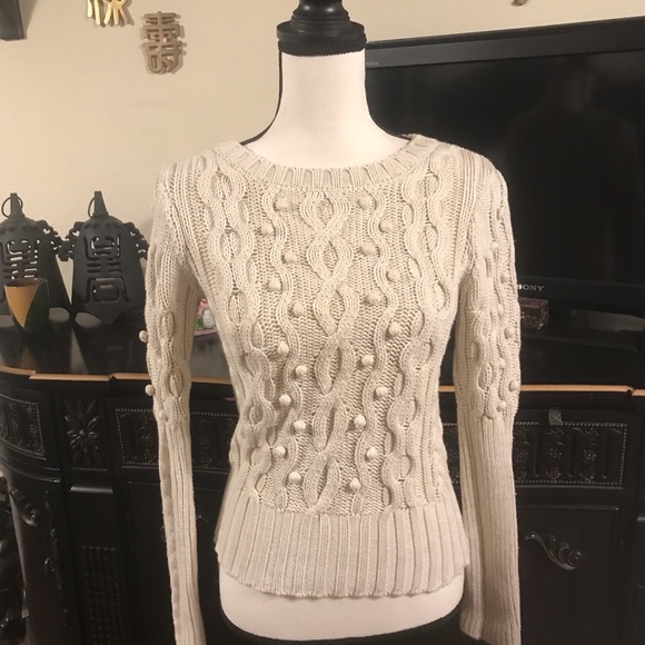 Sweater - Picture 1 of 4